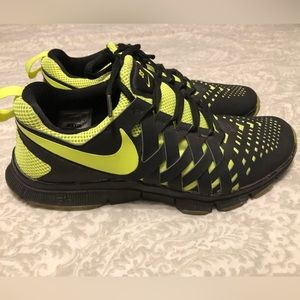 Mens Nike Free Trainer shoes. Black and neon colored. Size 11.5
